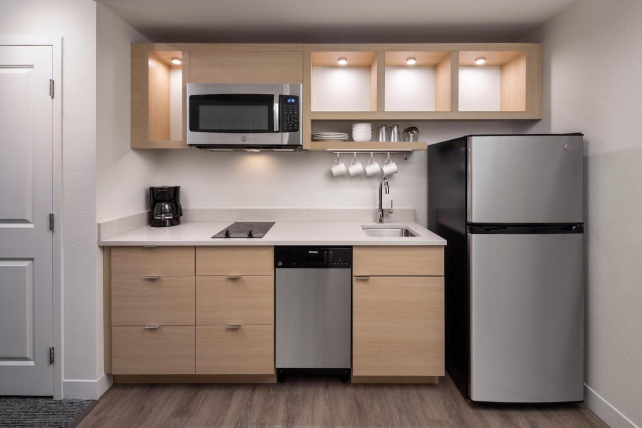 Towneplace Suites By Marriott West Kelowna Ngoại thất bức ảnh