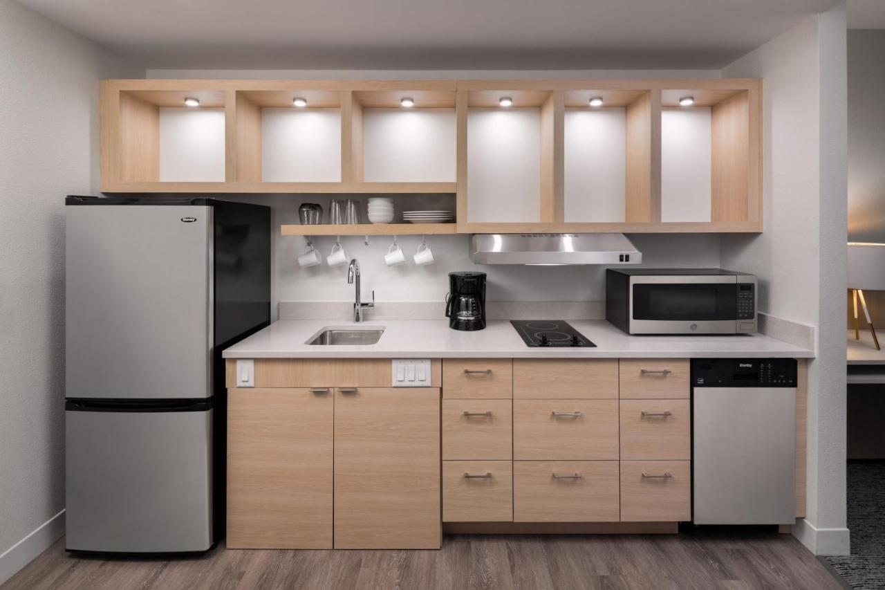 Towneplace Suites By Marriott West Kelowna Ngoại thất bức ảnh